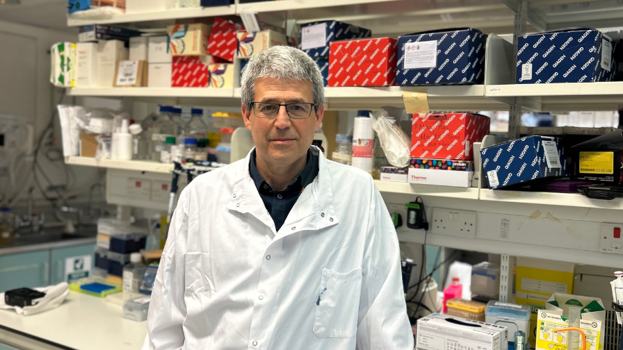 Professor Gissen in his lab