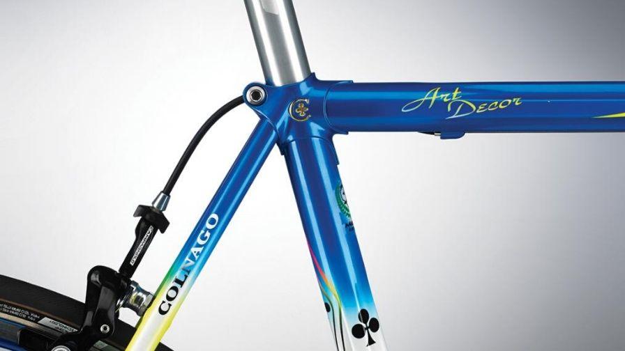 close up picture of the art decor scheme on the colnago master
