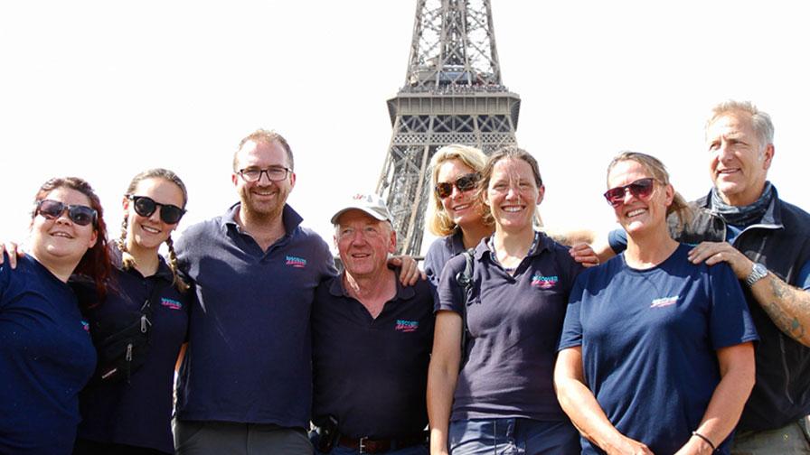 discover adventure support crew